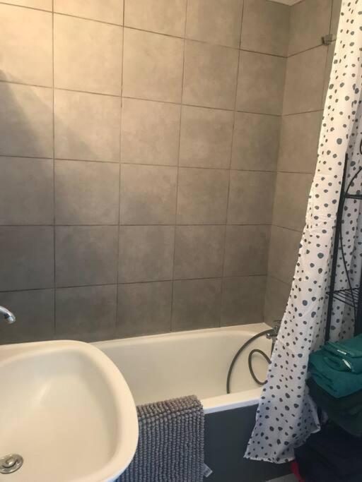 Maison Ville 50M2 5 Personnes Saint-Pierre-des-Corps Esterno foto